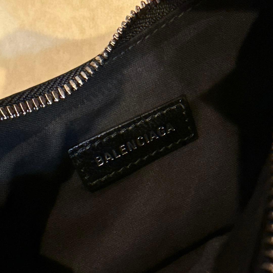 バレンシアガ BALENCIAGA Le Cagole XS ルカゴール バッグ