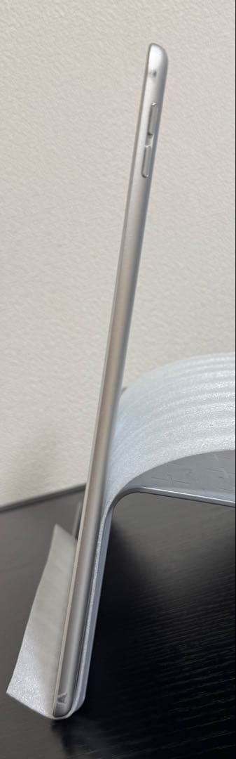 iPad 第8世代 32GB シルバー Wi-Fi バッテリー81%