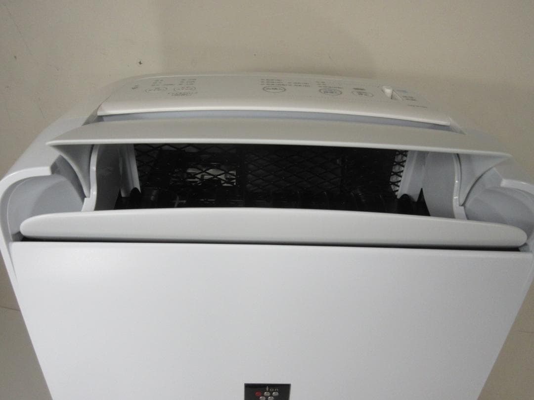 naka◆CM-P100-W ホワイト除湿機 スリムデザイン