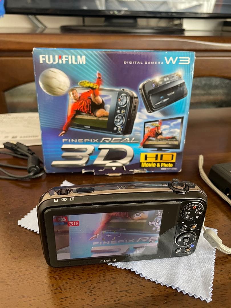 FUJIFILM FINEPIX REAL 3D W3 本体