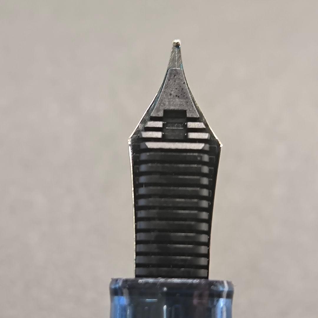 【極美品】セーラー万年筆 プロフェッショナルギア SKY(スカイ) ボトルセット