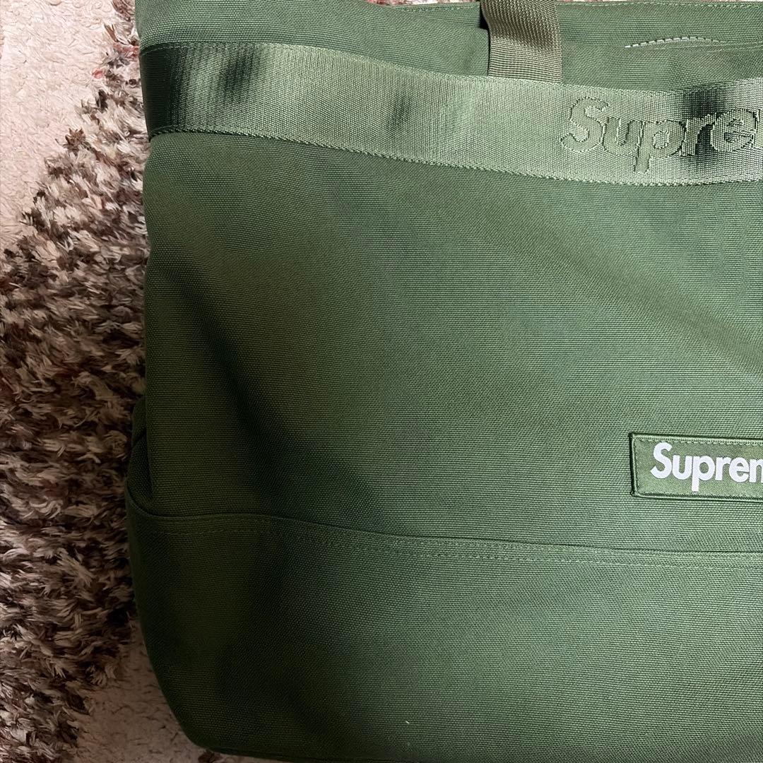 Supreme ショルダーバッグ カーキ　シュプリーム　2025ss トート