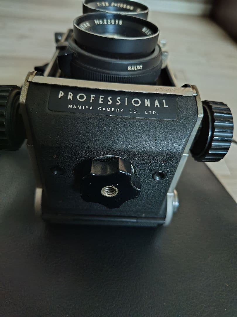 MAMIYA C220 PROFESSIONAL 二眼レフ