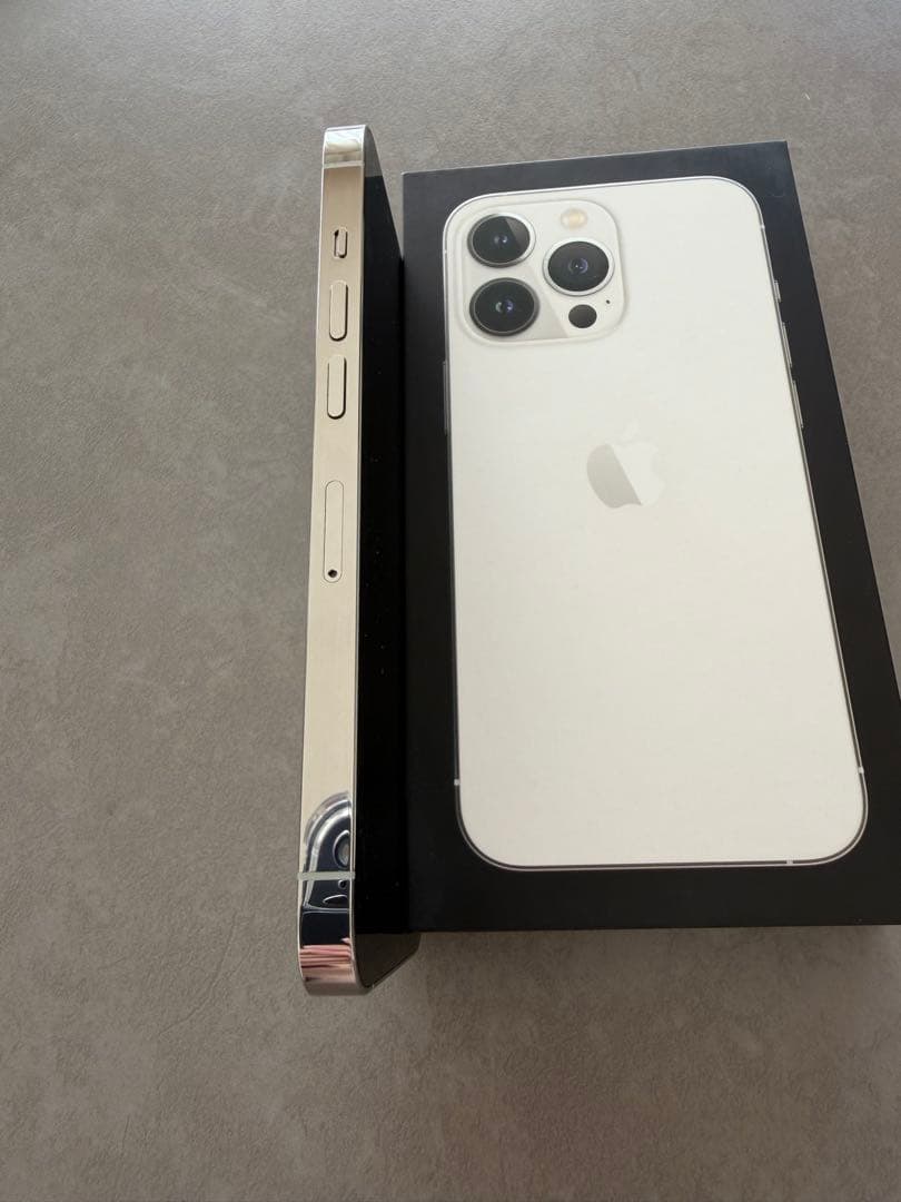 Apple iPhone 13 Pro シルバー 本体　128GB