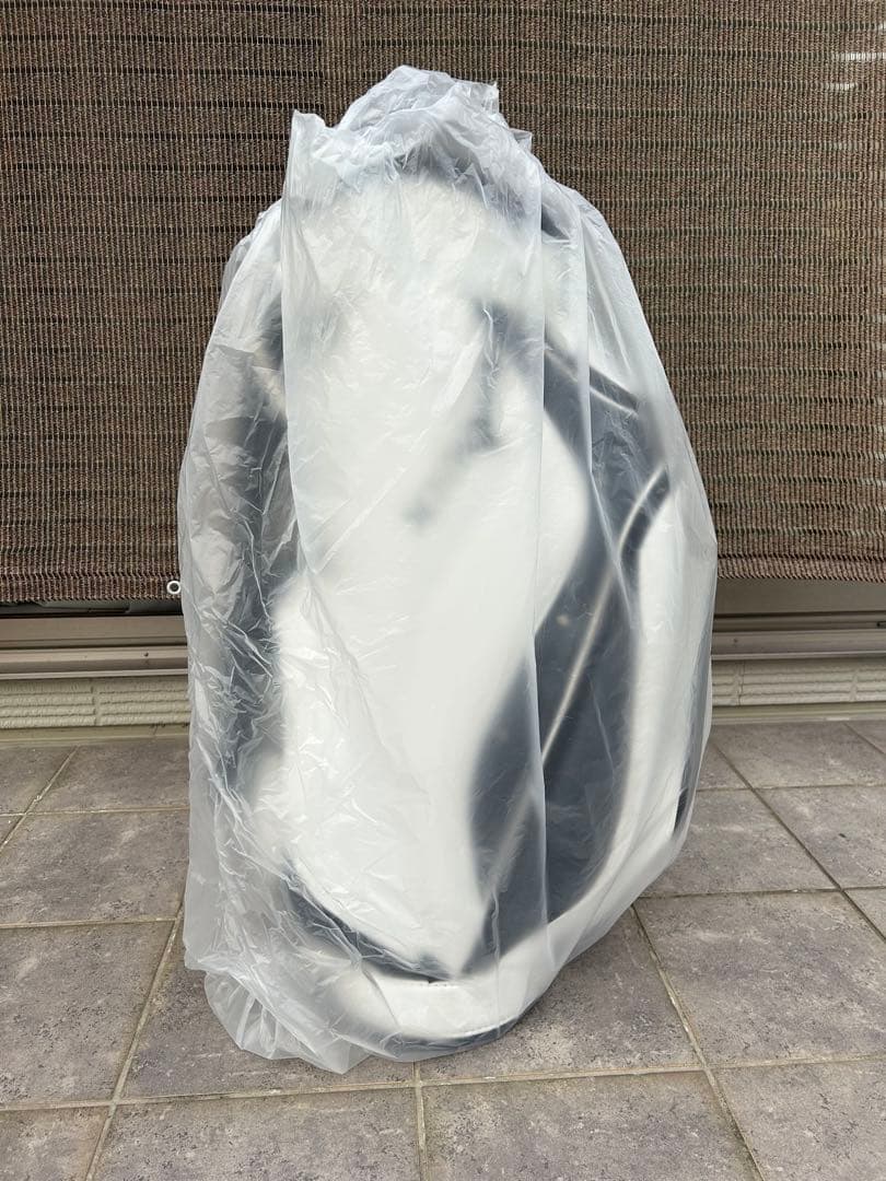 XXIO(ゼクシオ)キャディバッグ ホワイト/ブラック ツートン(微値下げ可能)