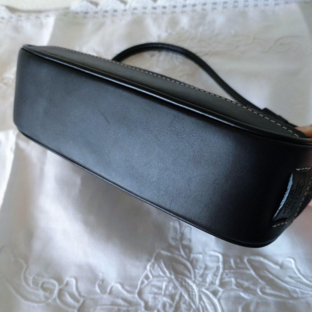 コーチCOACH　　　　　　　　　　　　　小さなハンドバッグ美品