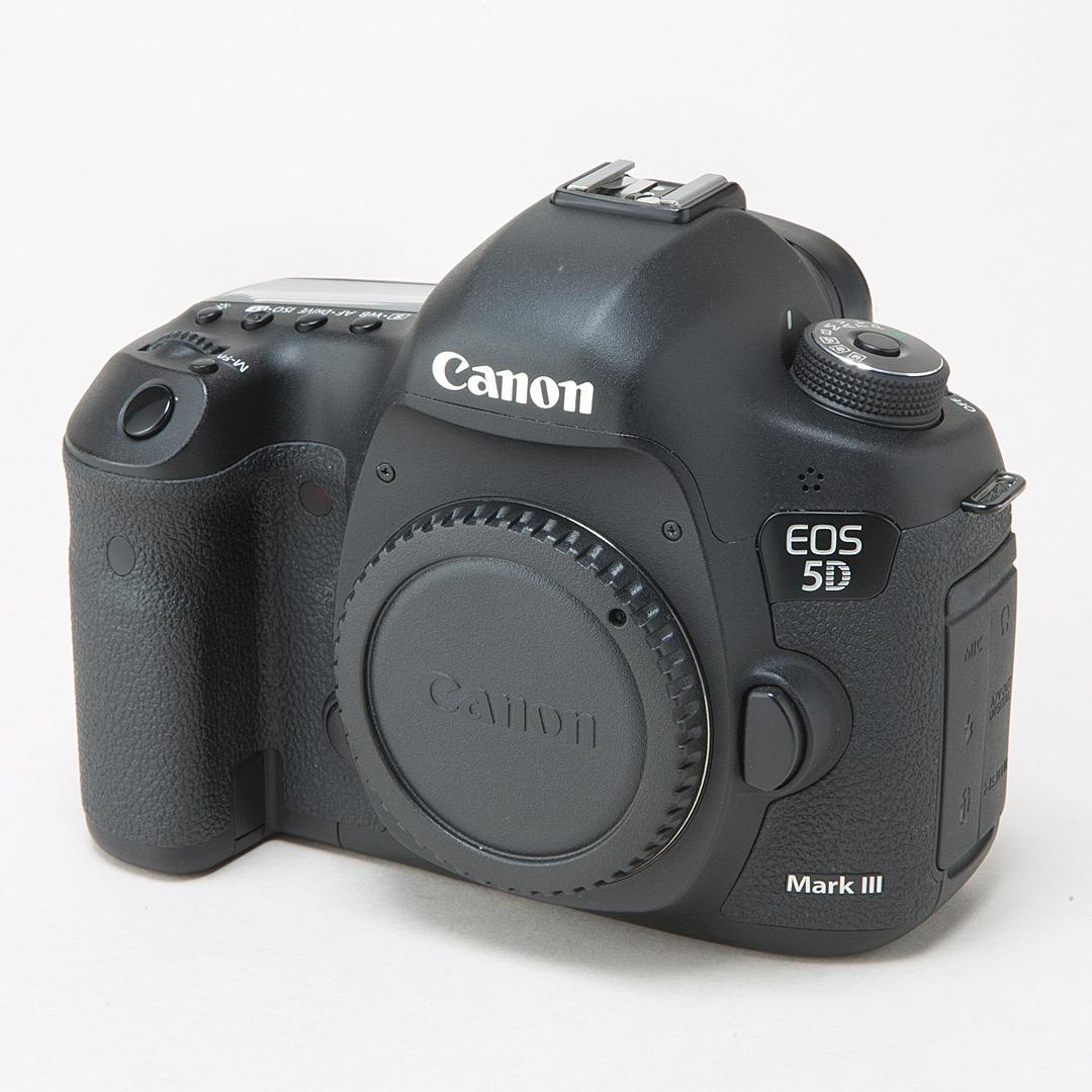 Canon EOS 5D Mark III ボディ、付属品一式