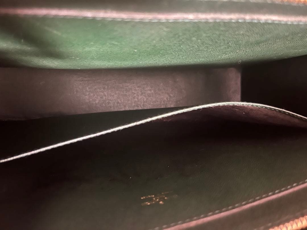 Louis Vuitton タイガ　グリーン　ビジネスバッグ