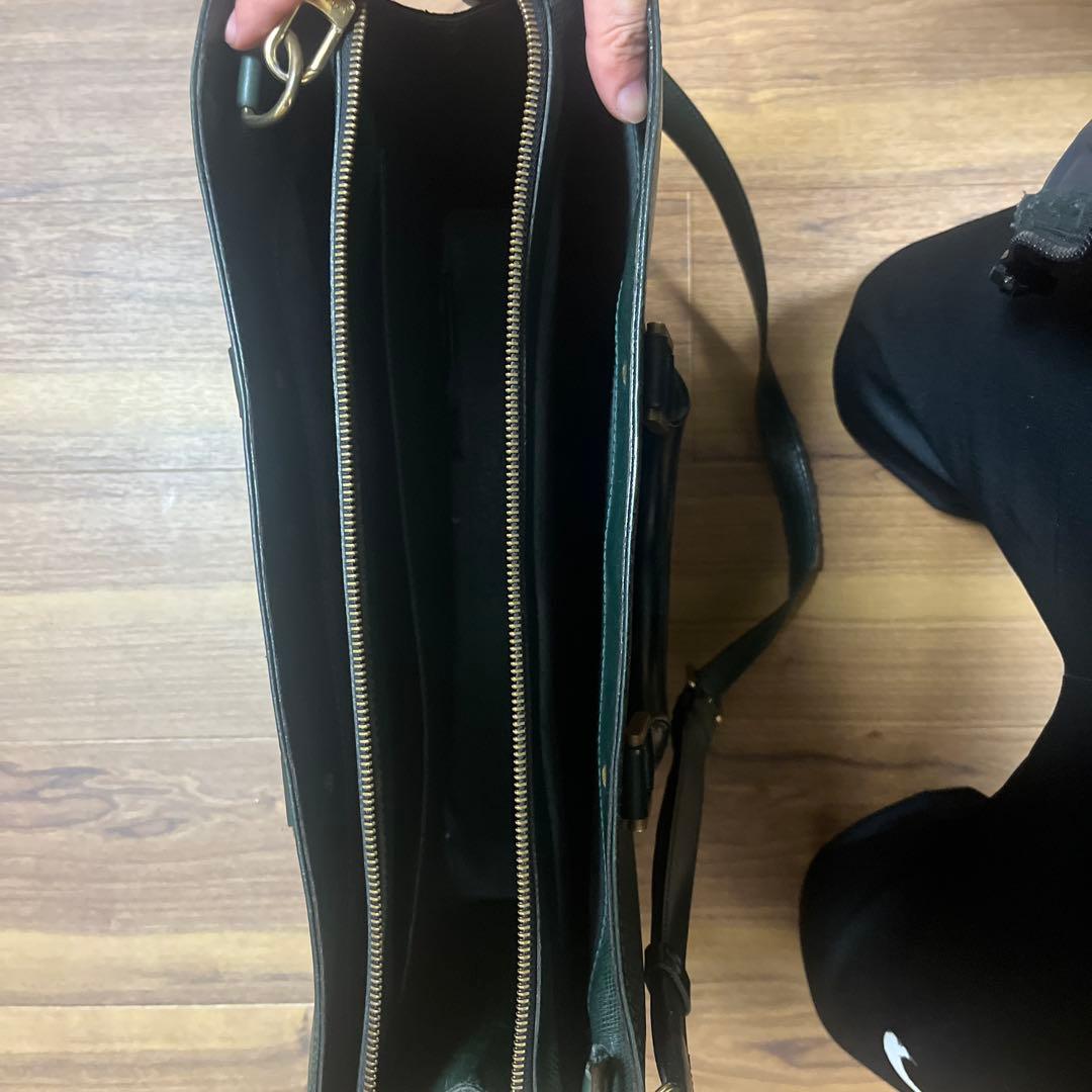 Louis Vuitton タイガ　グリーン　ビジネスバッグ