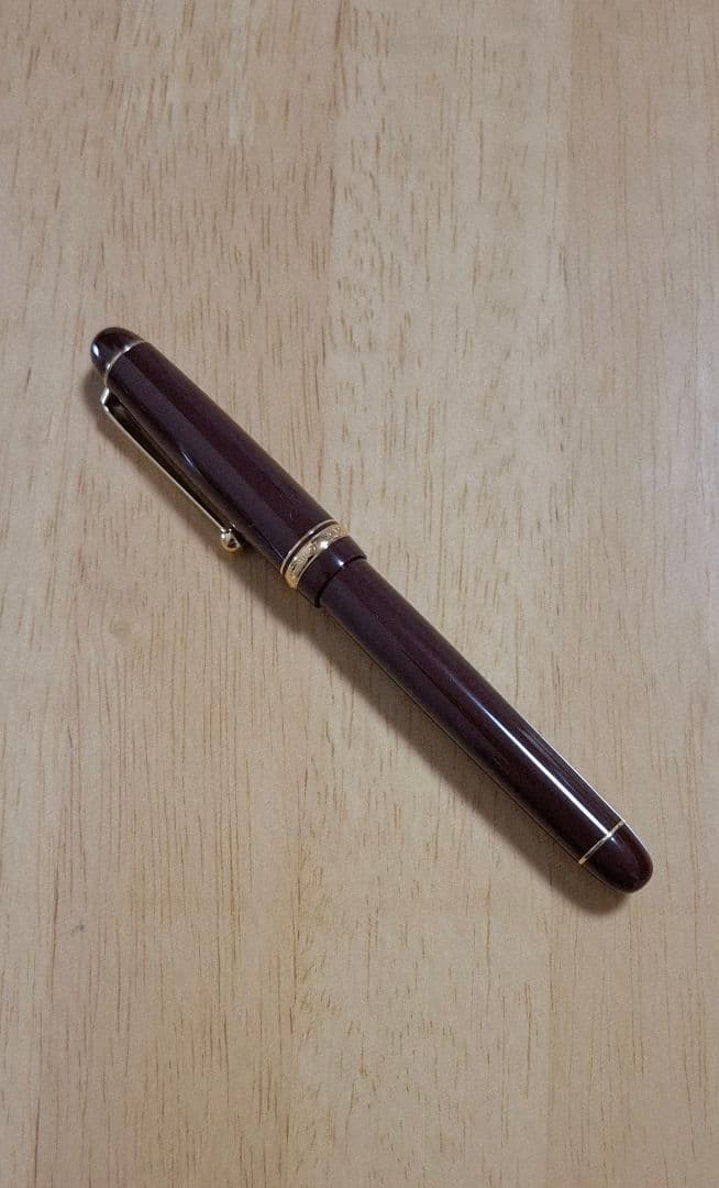 Ｘです。パイロット万年筆 FKK-1000R ペン先14K　ペンケース付