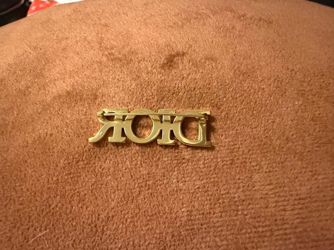 ディオール　ブローチ　美品　キラキラ