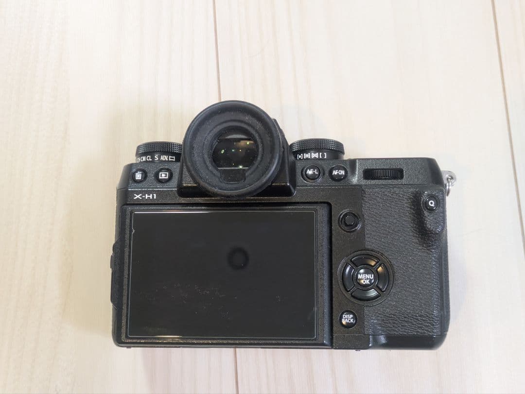 FUJIFILM X-H1 ミラーレスカメラ