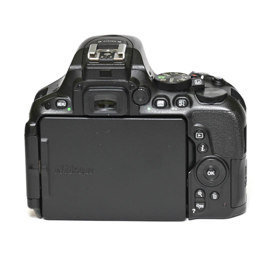 Wi-Fi&自撮りもラクラク★Nikon D5500レンズキット