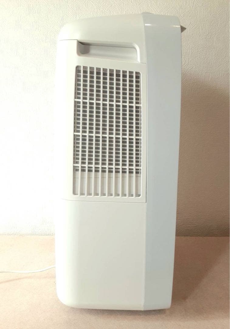 シャープCM-N100-W 冷風衣類乾燥除湿機 プラズマクラスター7000