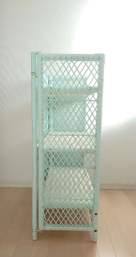 ビンテージ　パステルブルー　ウィッカーシェルフ　ラック