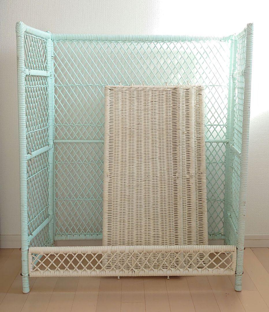 ビンテージ　パステルブルー　ウィッカーシェルフ　ラック