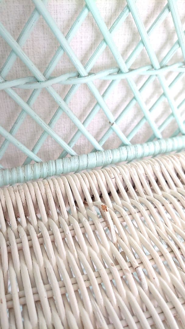 ビンテージ　パステルブルー　ウィッカーシェルフ　ラック