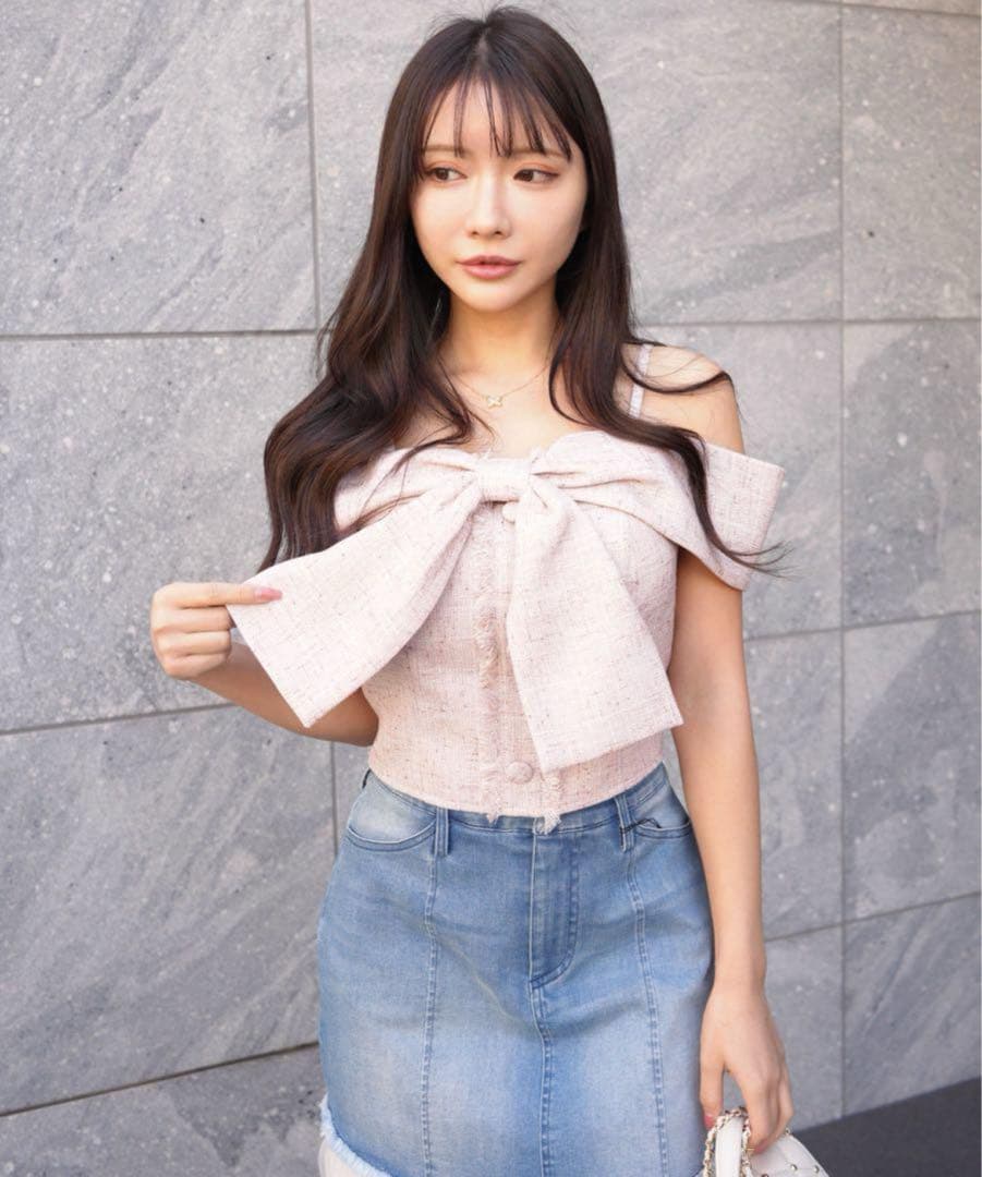 LIPSERVICE ツイードリボンオフショルトップス