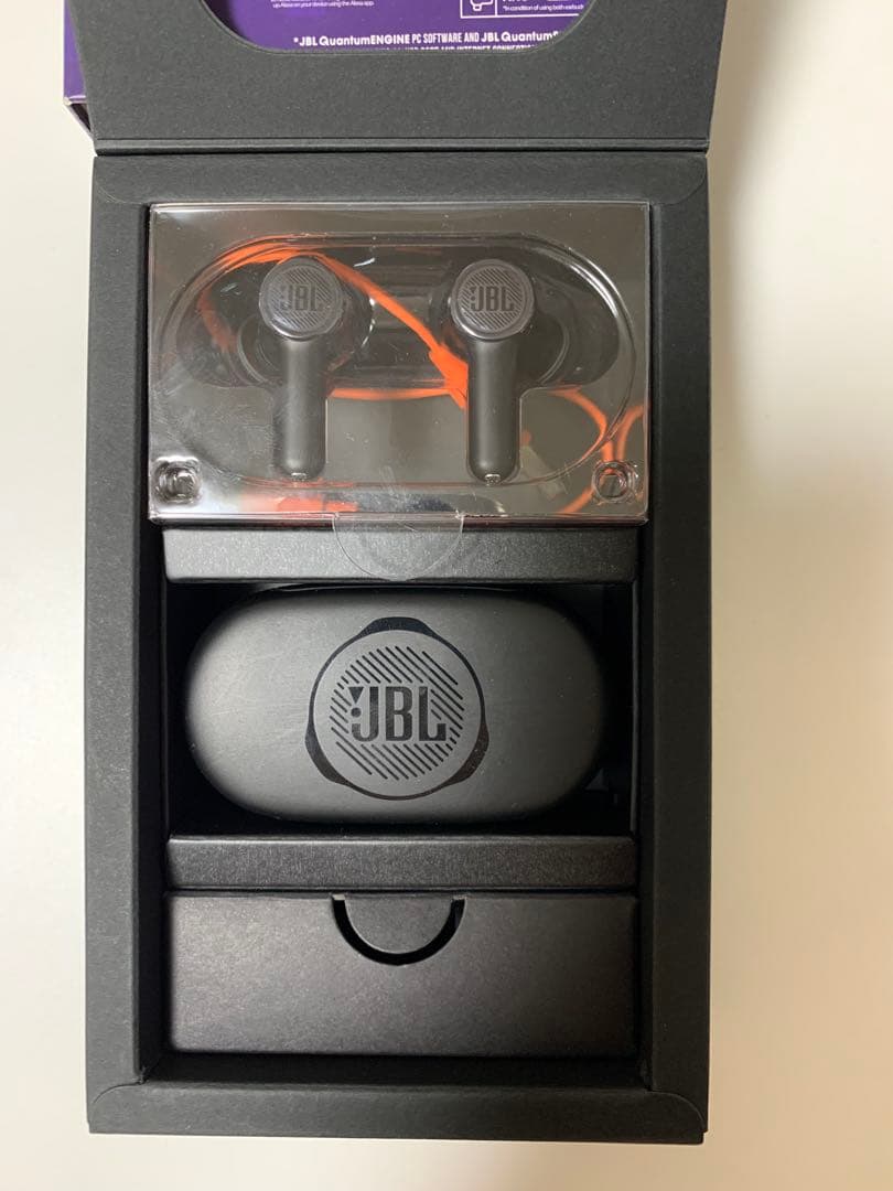 JBL Quantum TWS ワイヤレスイヤホン