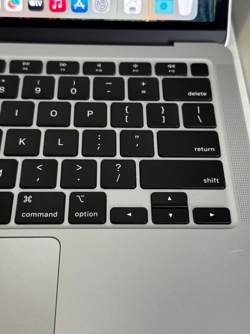 Apple MacBook Air (M1, 2020) 本体 US