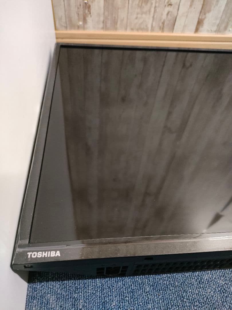 しん【スタンド無し】TOSHIBA REGZA 2023年製 32V34
