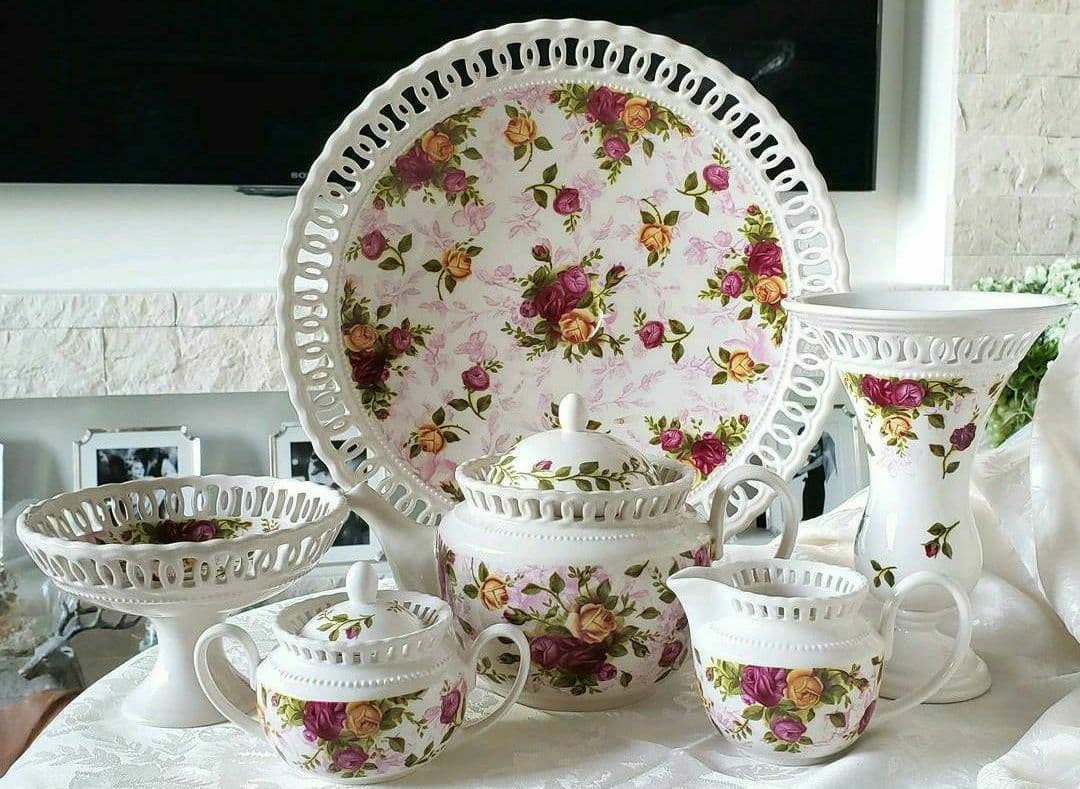 ロイヤルアルバート オールドカントリーローズ ピアス フラワーベース 花瓶