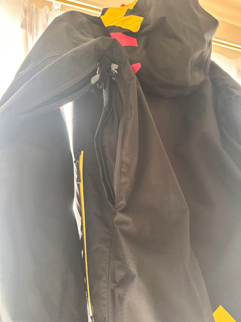 Helly Hansen スノボウエア　M