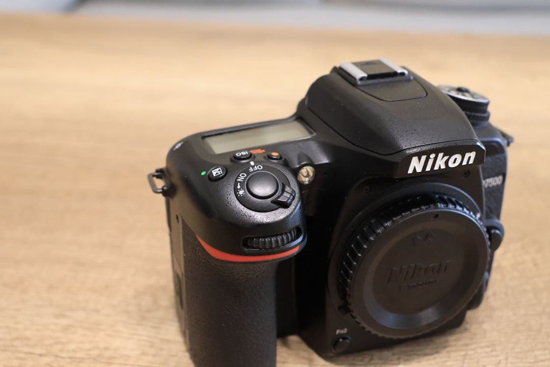 Nikon D7500 ボディ 一眼レフカメラ
