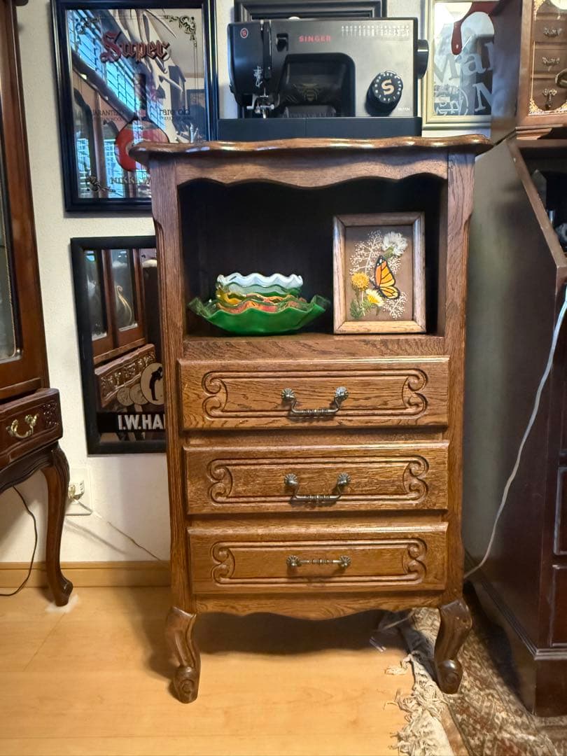 【】三越　ブルージュオーク材 サイドチェスト　電話台　ルーマニア