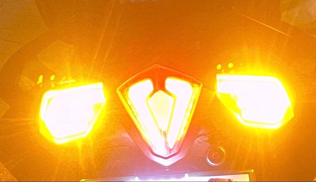 t-max530 2012年フロントリアテールライトセット