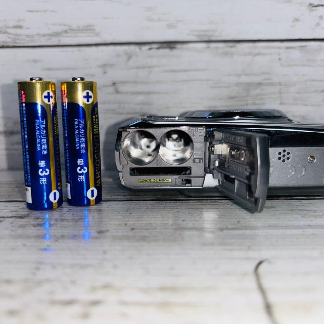 【動作良好】富士フイルム デジタルカメラA900 シルバー