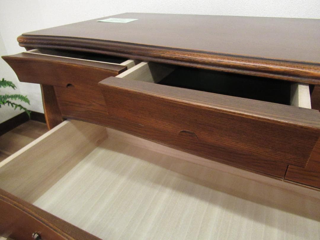 リビングチェスト