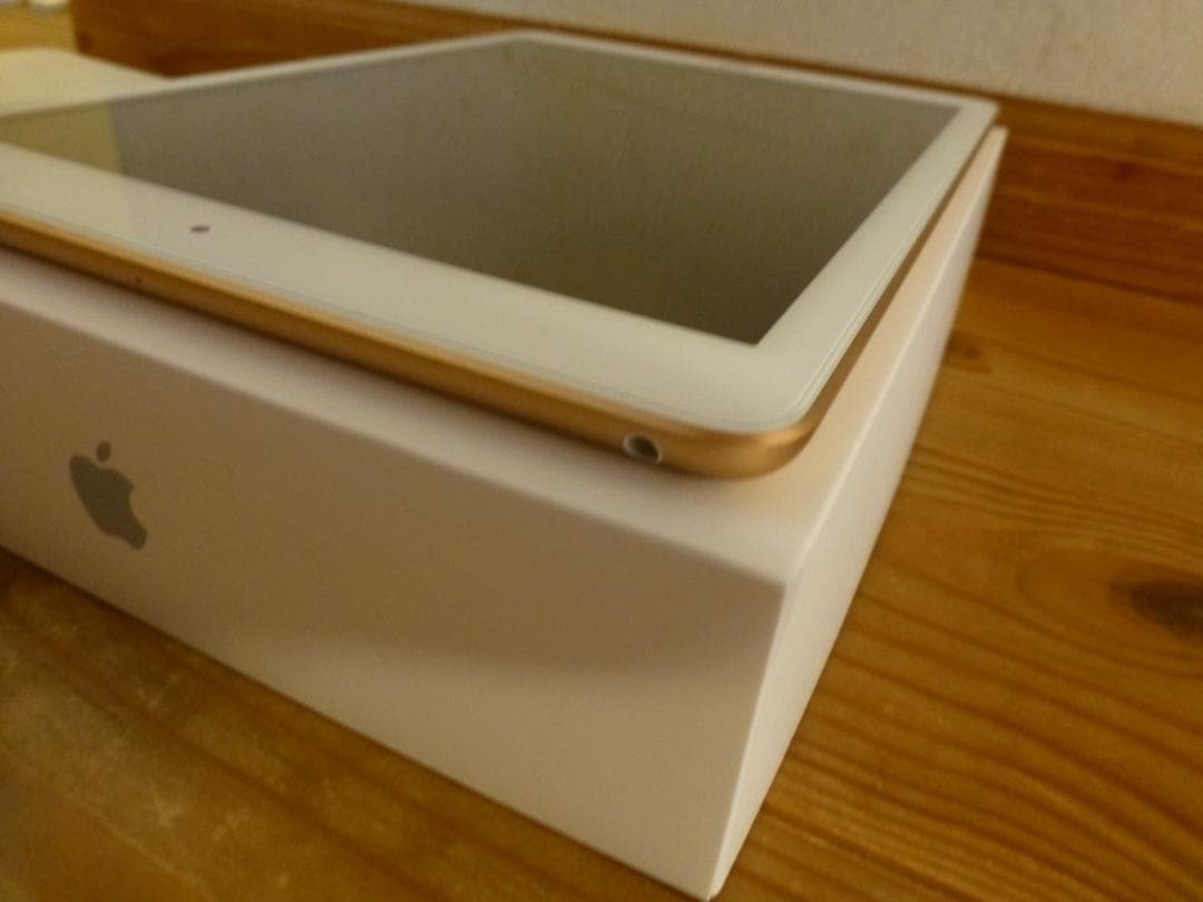 Apple iPad 第6世代 ゴールド 32GB Wi-Fi