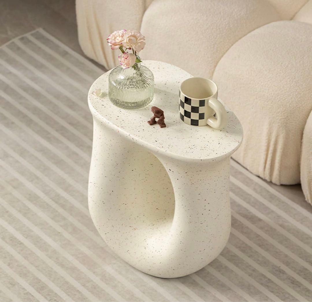 UNHO セメント サイドテーブル ホワイト