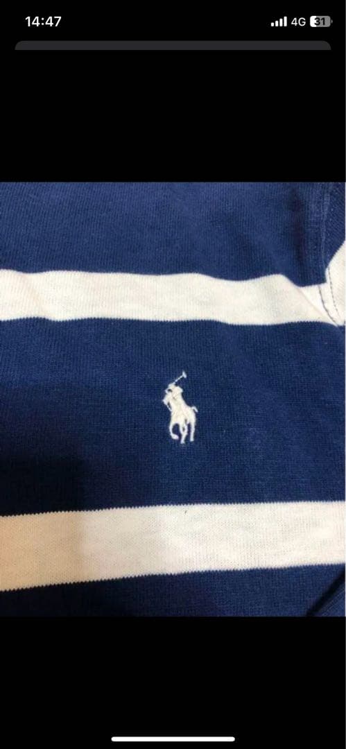 ポロシャツ ネイビーとホワイト ストライプ