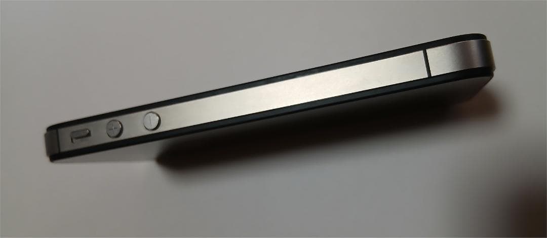 Softbank iPhone 4s 黒- 極上状態 100% バッテリー