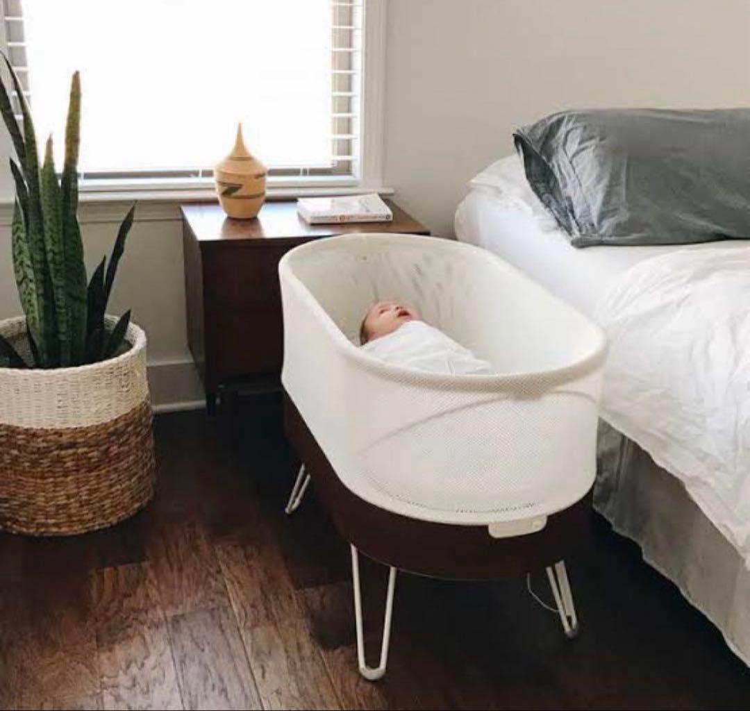 Happiest Baby SNOO スヌーベビーベッド　本体とおまけ
