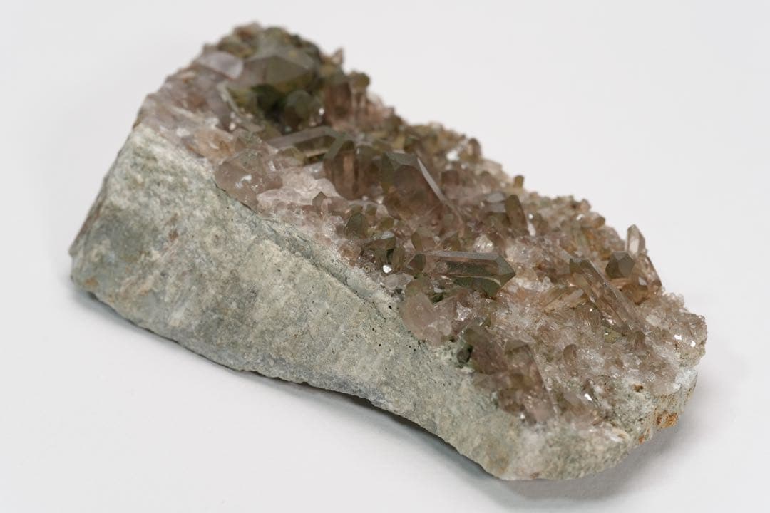 【グリーンキャップ】スモーキークォーツ スイス産 125×75×32mm