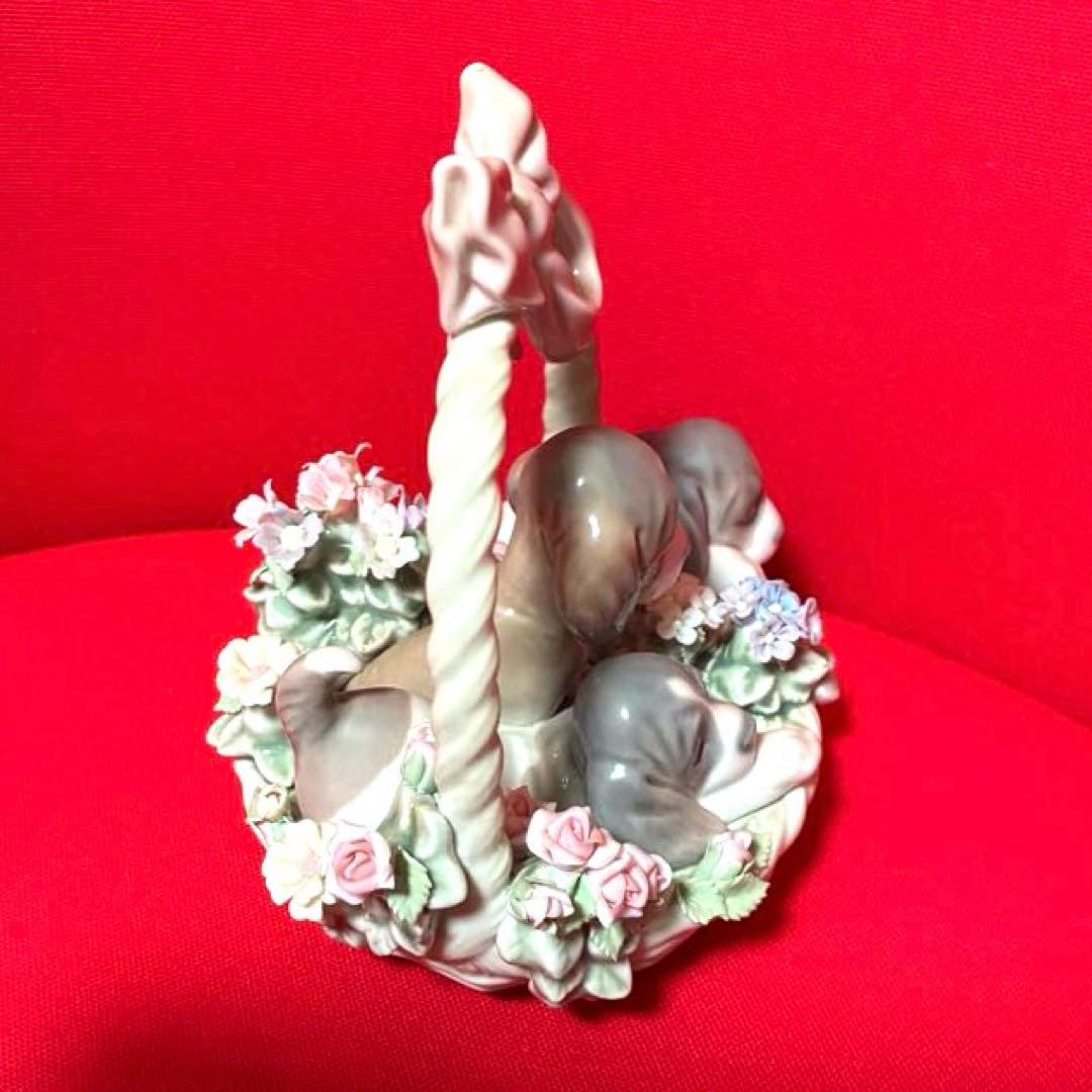 【12/10限定価格】【リヤドロ】子犬と花バスケット 1441