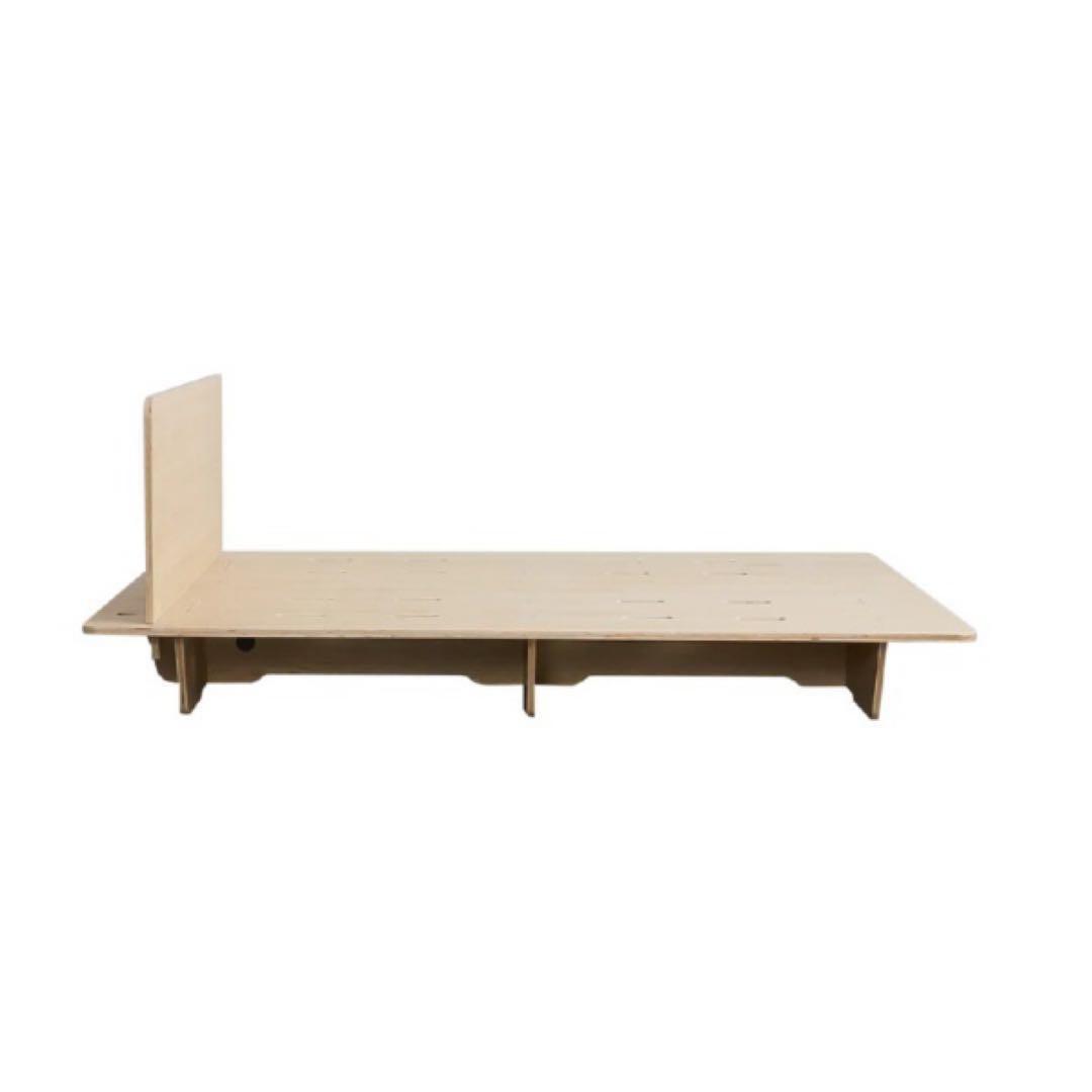 コアラ　木製ダブルベッドフレーム スリットデザイン