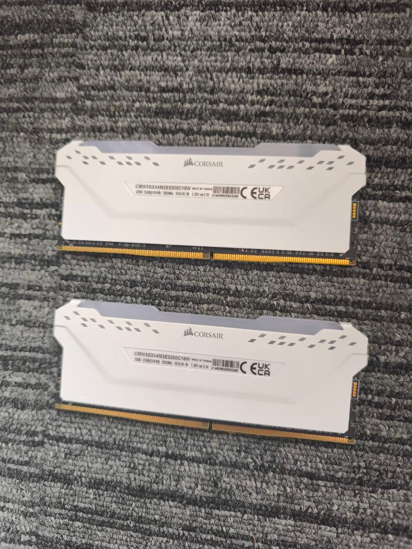 メモリー Corsair Vengeance RGB 32GB (2x16GB) DDR4