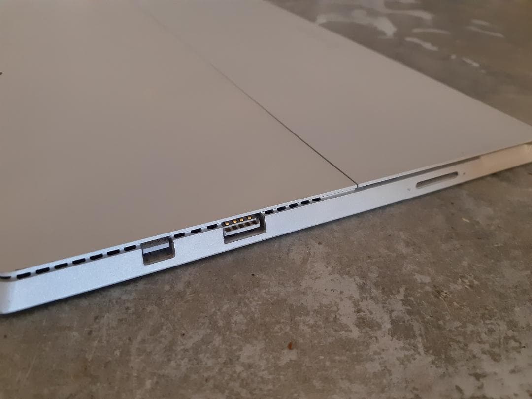 訳アリ美品★マイクロソフト Surface Pro3 タイプカバー付 非リコール