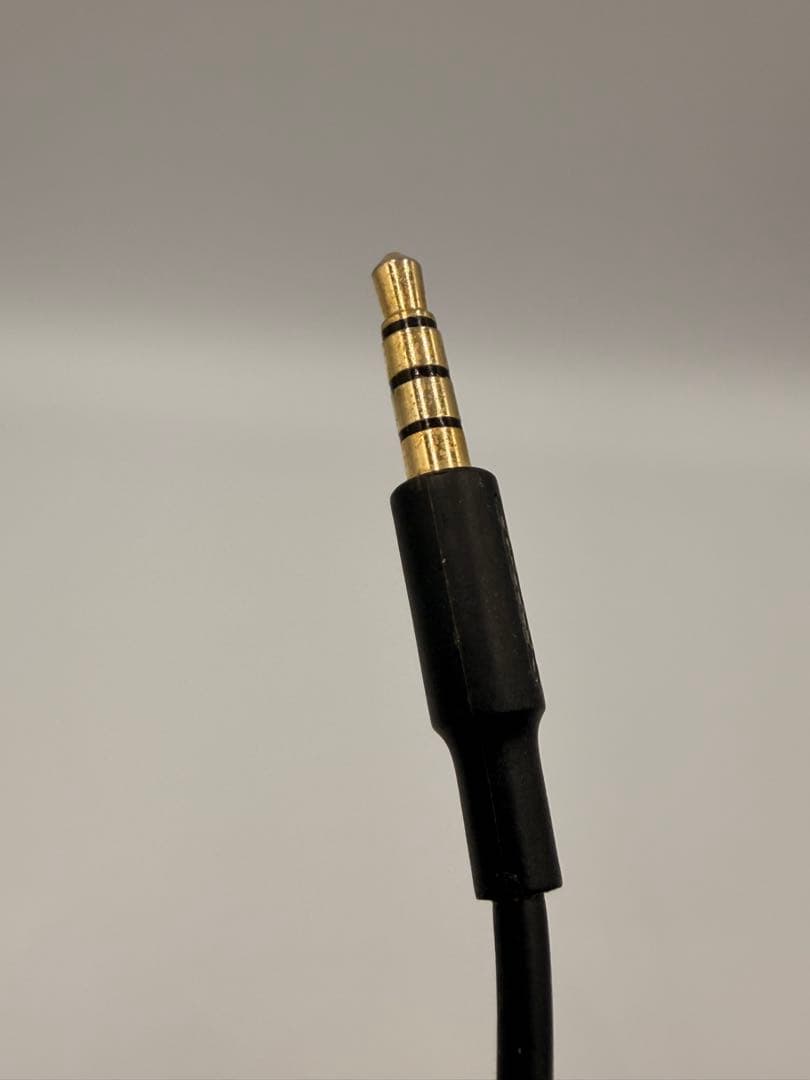 【動作確認済】SHURE SE215 高遮音性イヤホン ホワイト 有線B