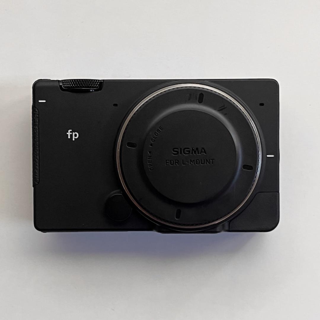【美品・付属品完備】SIGMA fp ボディ＋アクセサリー付き