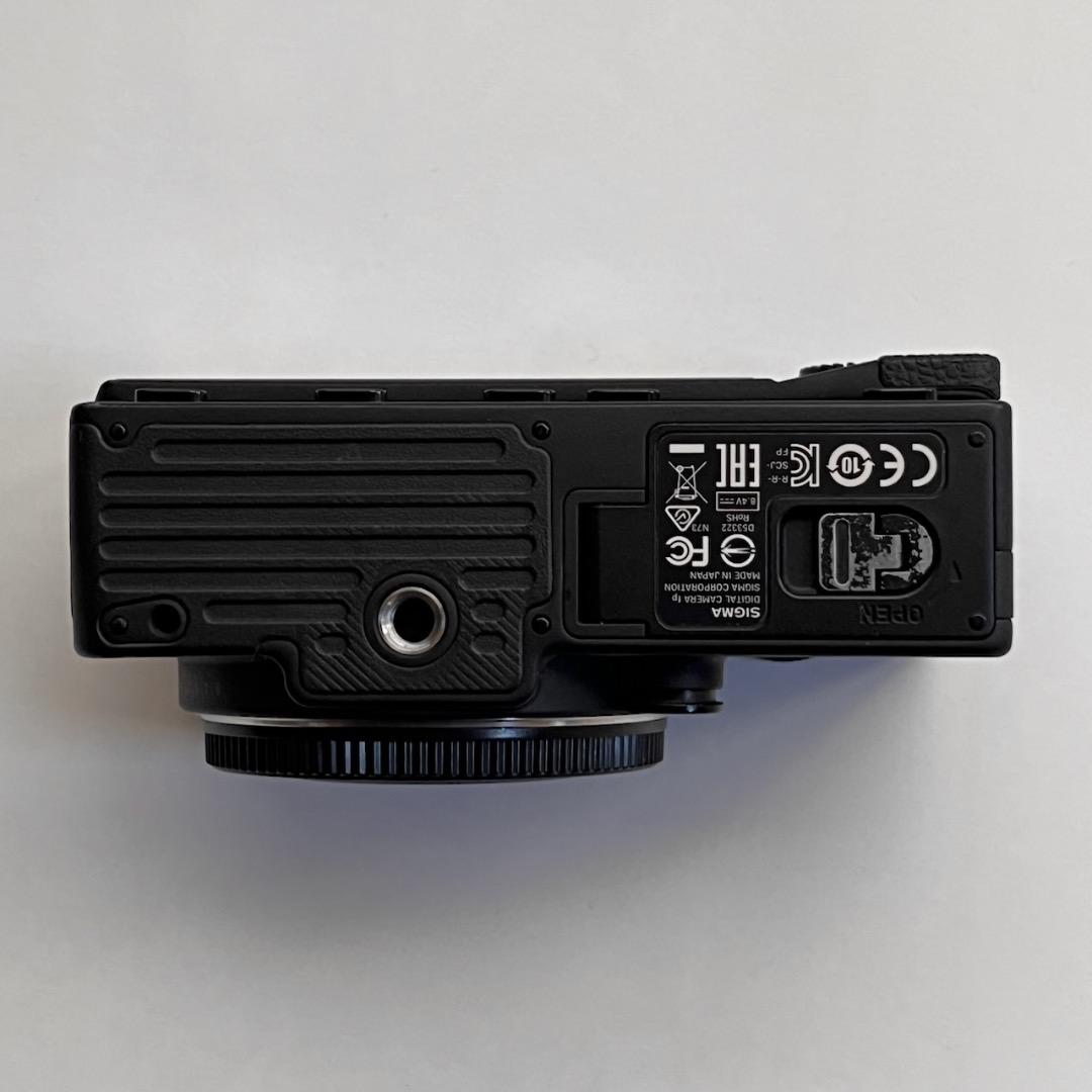 【美品・付属品完備】SIGMA fp ボディ＋アクセサリー付き