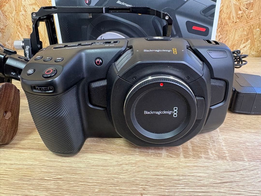 デジタルカメラ Blackmagicdesign Pocket Cinema Camera 4K