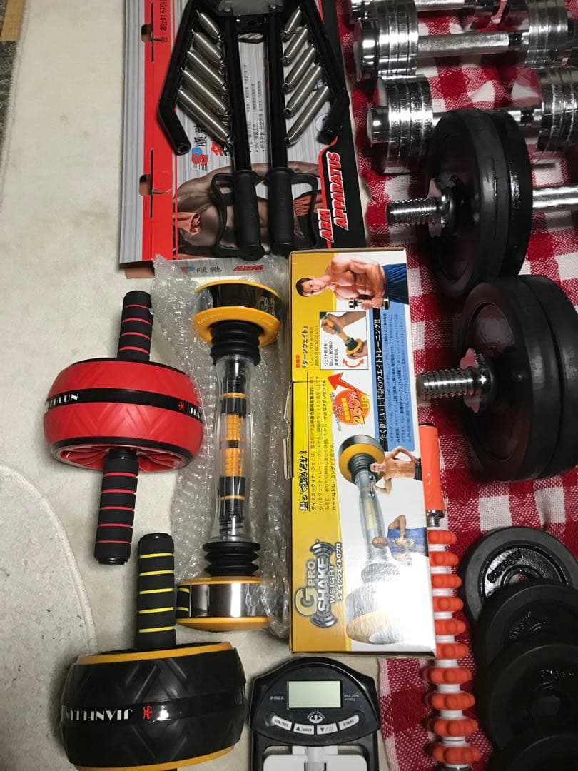 まとめて　筋トレ用品　ボディメーカー　フラットベンチ　ダンベル stronger