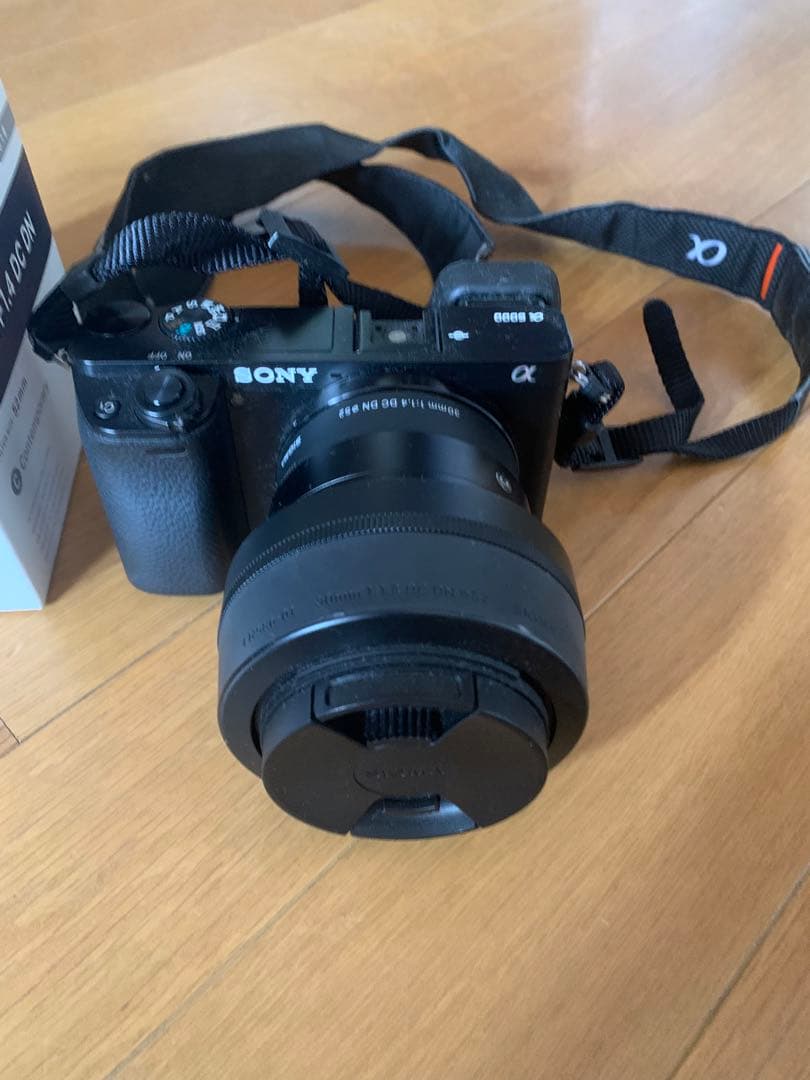 SONY α6000 SIGMA 30mm F1.4 DC DN レンズ付き