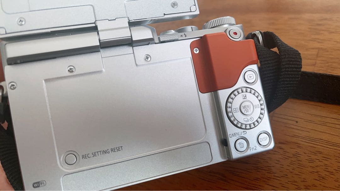 ⭐︎美品‼️Panasonic LUMIX G DC-GF9W ミラーレスカメラ⭐︎