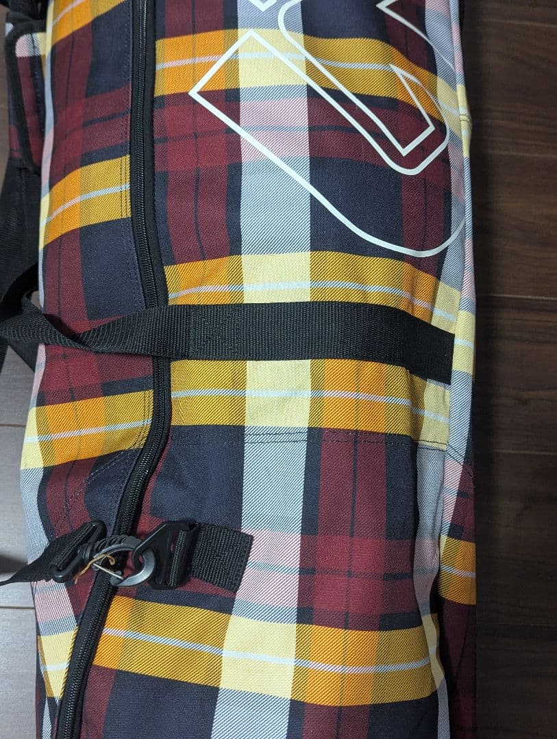 Burton 156スノーボードケース　バッグ　チェック柄　レッド　赤　イエロー